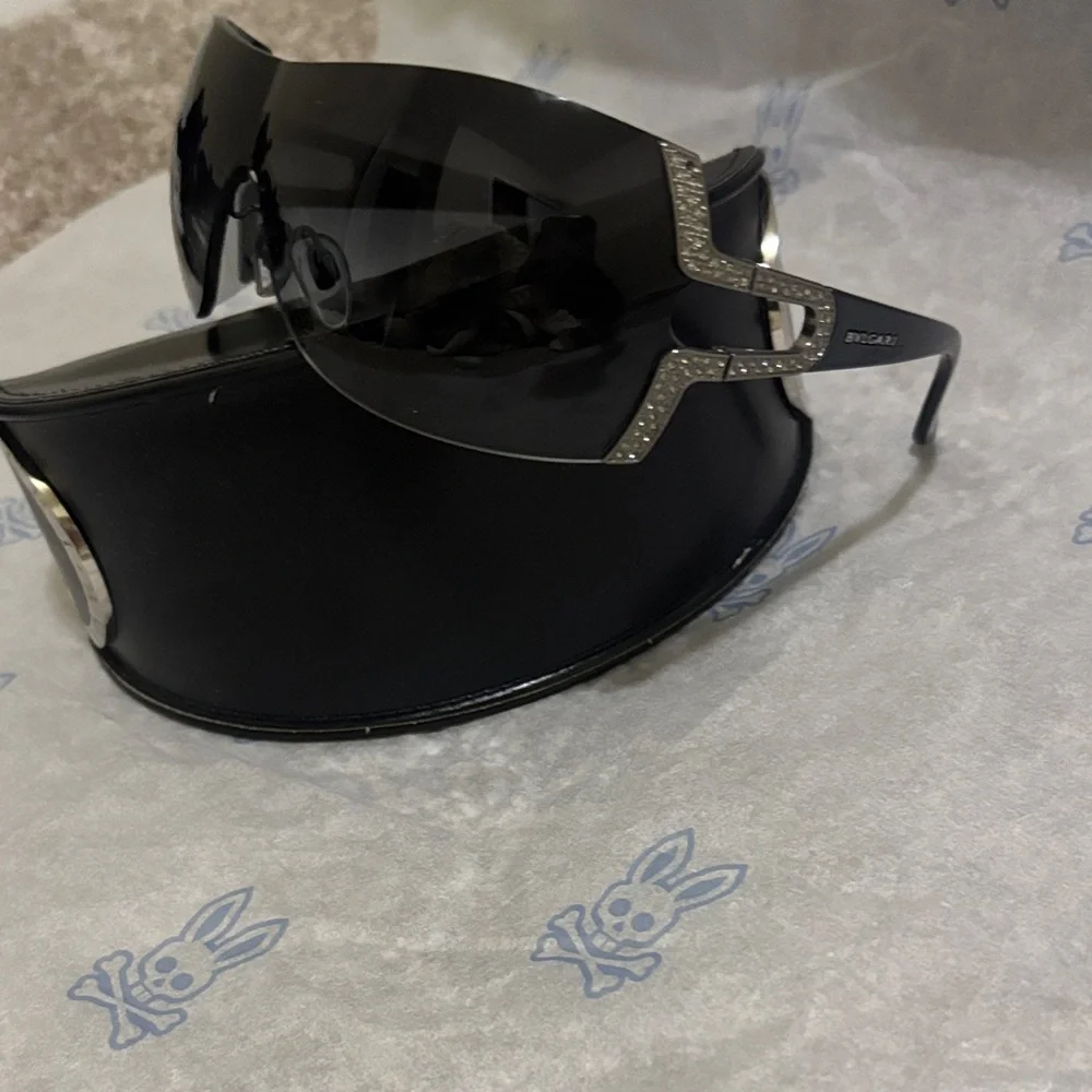 Bulgari Gradient Black Sunglasses with Silver Detail - Picture 3 of 12